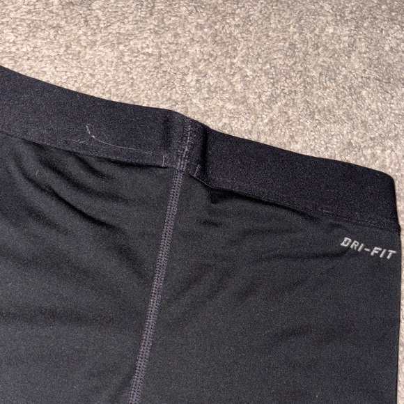 Women’s Nike Black Athletic Shorts - Picture 4 of 4